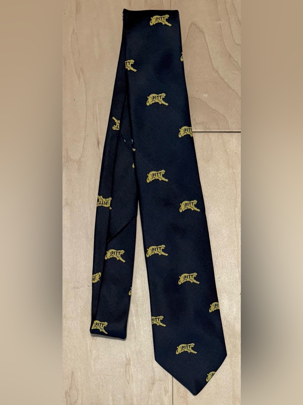 Vintage University of Pittsburgh Pitt Panthers Logo Men’s Tie Necktie Blue Gold